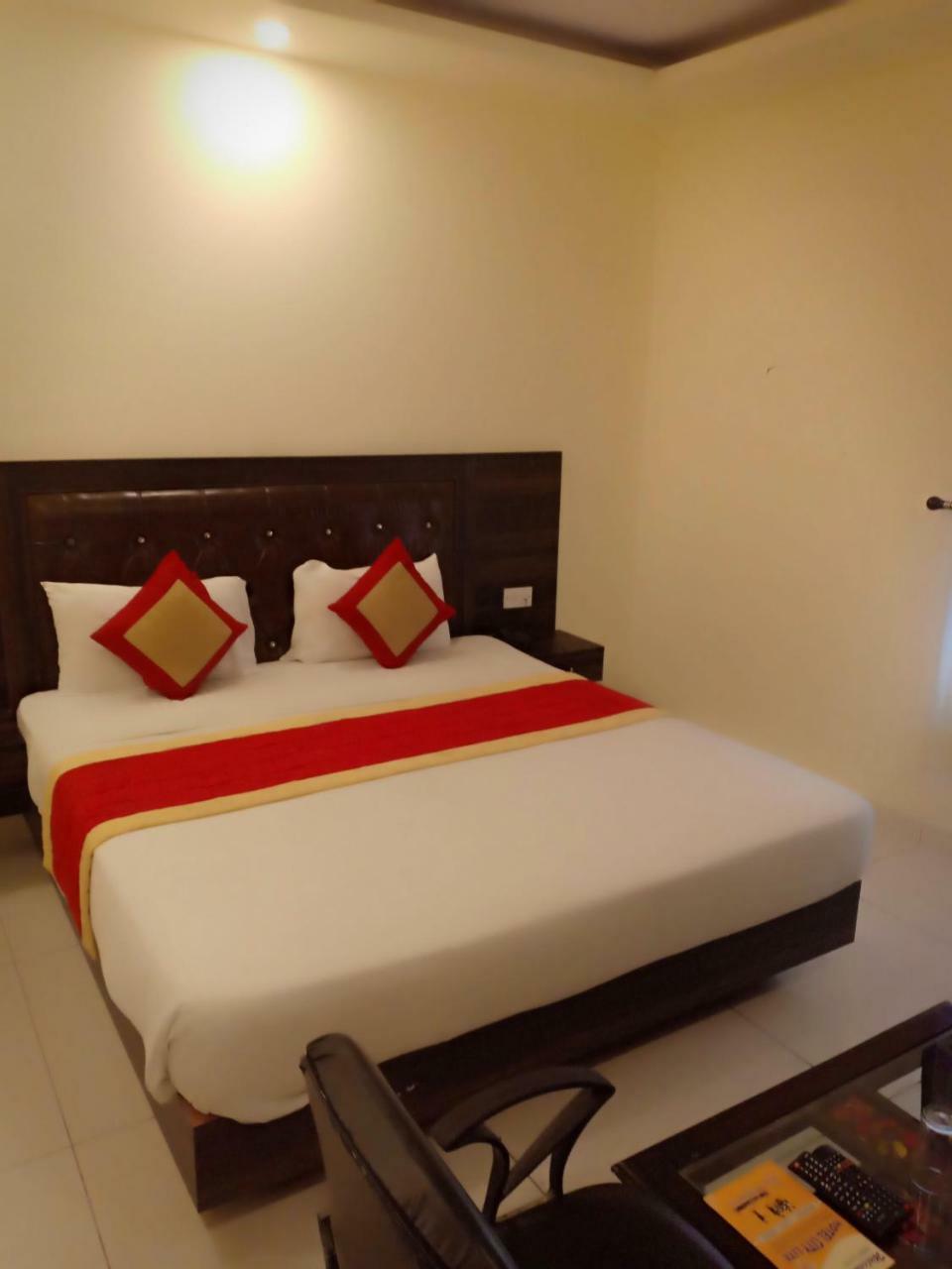 نيودلهي Hotel Ivy Plaza Luxury المظهر الخارجي الصورة